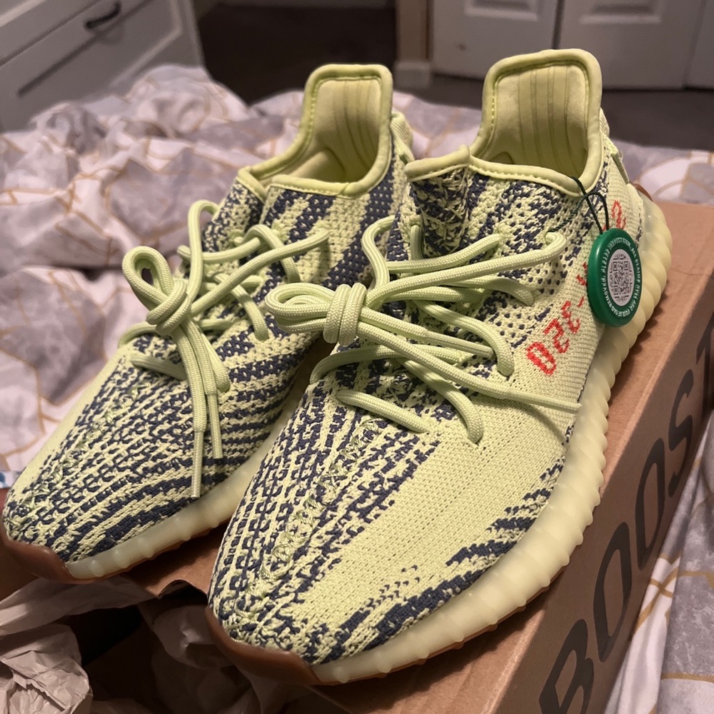 Yeezy boost 350 frozen yellow